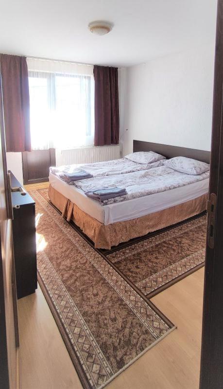Djolevi Guesthouse Dobrinishte Esterno foto