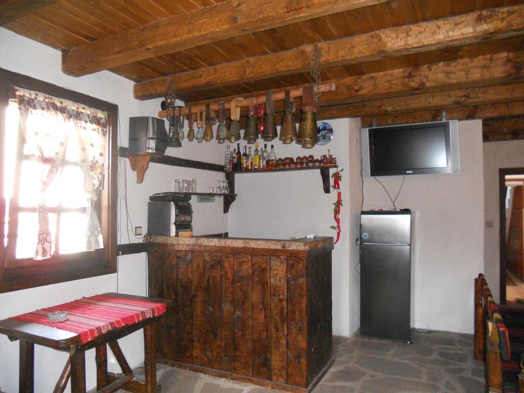 Djolevi Guesthouse Dobrinishte Esterno foto